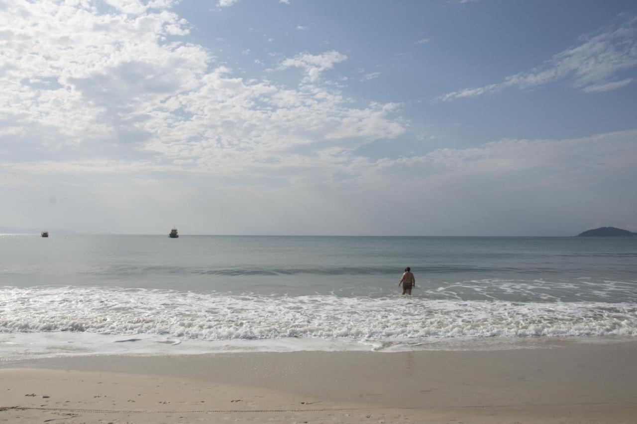Desfrute Canasvieiras Na Quadra Da Praia Can2 フロリアノポリス エクステリア 写真